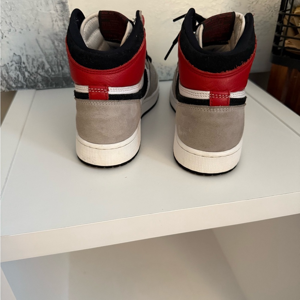Jordan 1 Retro High OG Heritage White Red Black Size 6Y / Women’s 7.5 - Picture 3 of 7
